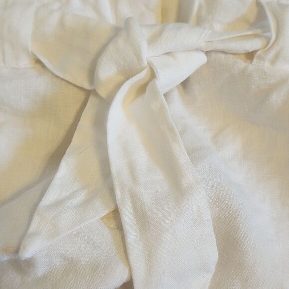Chico's white 100% linen capri pants, zip & button w/ tie belt, size 8 (1) - Picture 4 of 8
